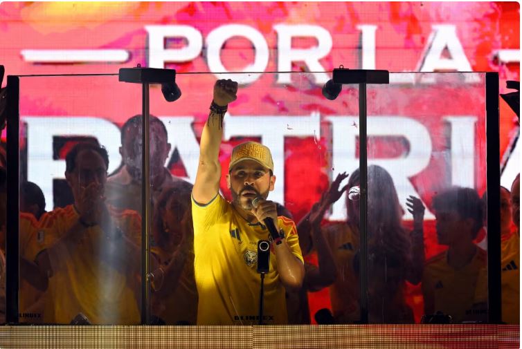 Colombia judge bars presidential hopeful from wearing national jersey after World Cup craze